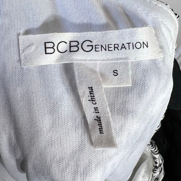 BCBGeneration Women's Size Small One Shoulder Dress with Pockets White Black - Picture 3 of 10